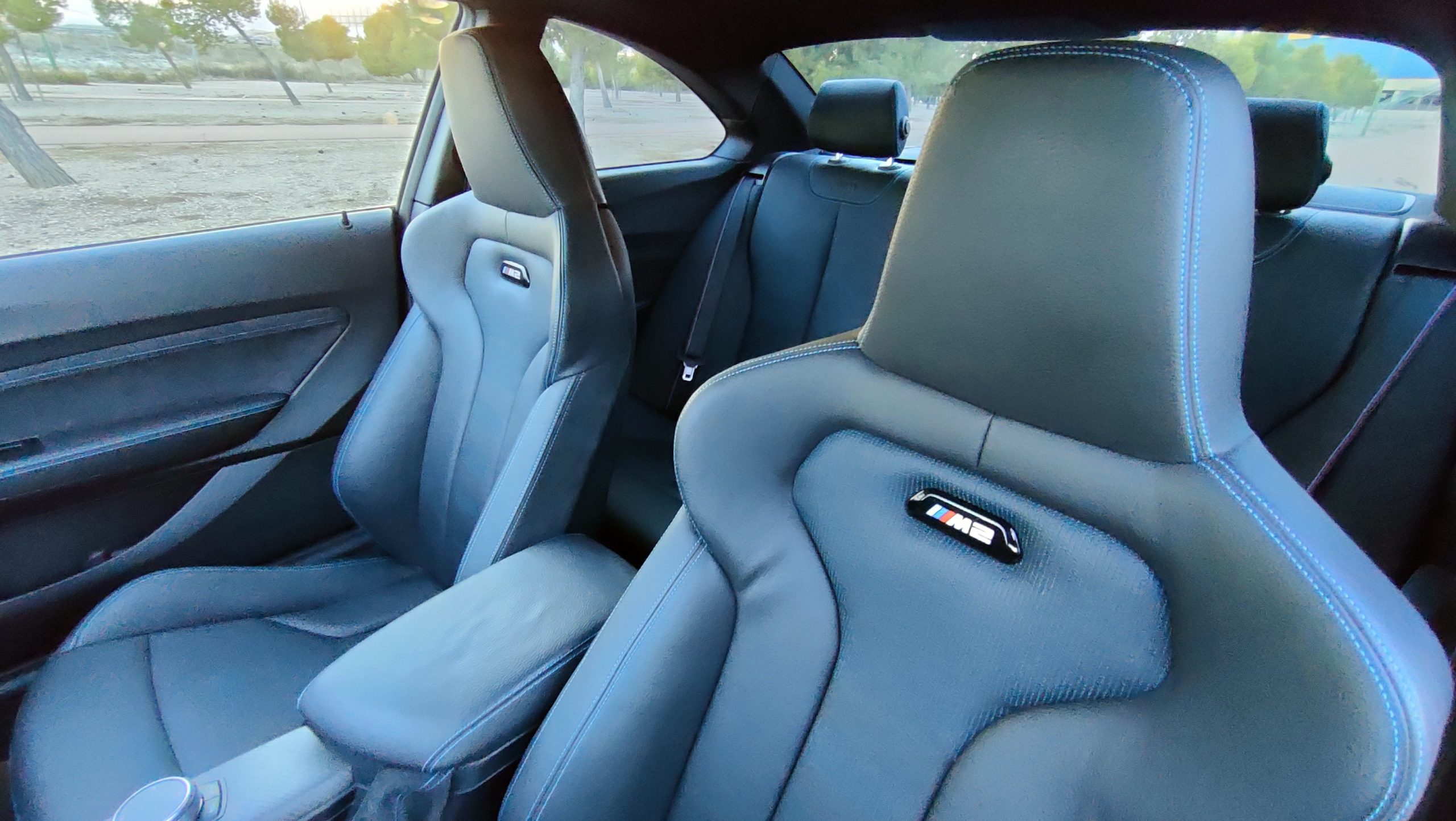 BMW M2 COMPETITION (5)